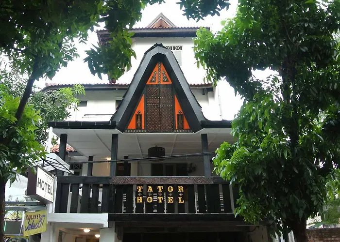 Tator Hotel
