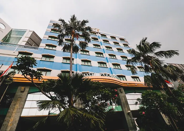 Reddoorz Plus Near Monumen Nasional Jakarta