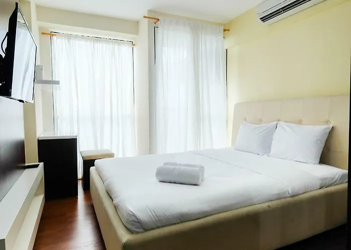 Comfy Studio Tifolia Apartment By Travelio