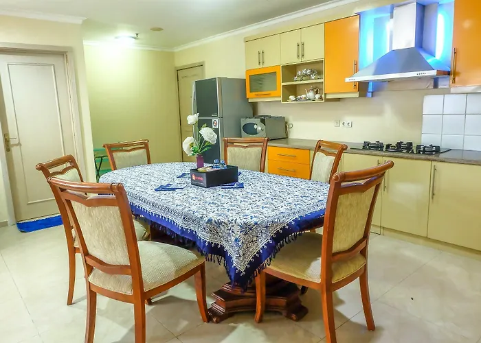 3 Bedroom Permata Senayan Apartment By Travelio