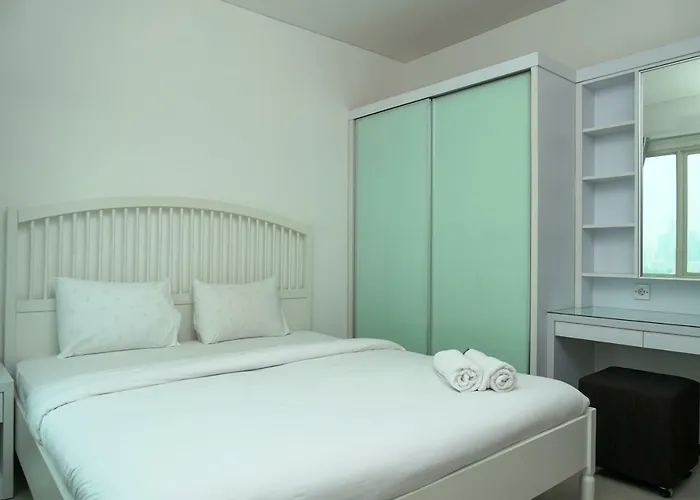 Nice 1Br Apartment At Thamrin Residence By Travelio