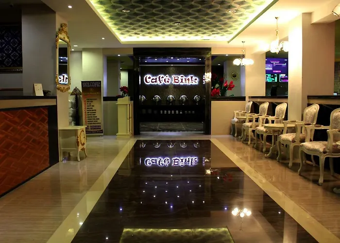 Grand Batik Inn