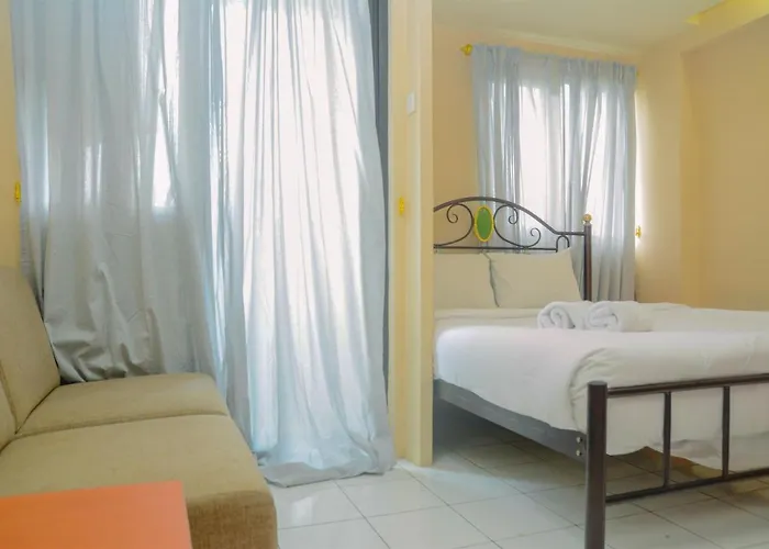 Contemporary Studio Apartment At Kebagusan City By Travelio