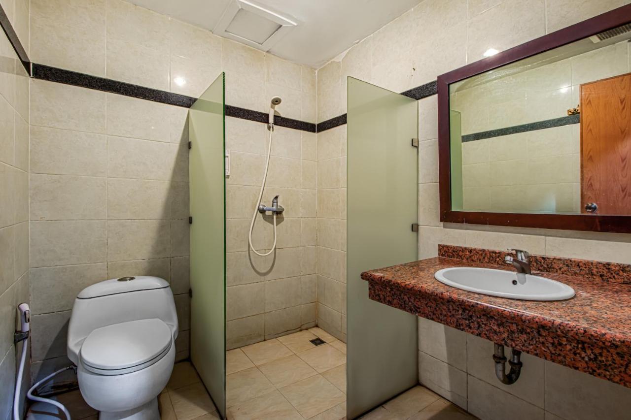 Plaza 68 Guest house 3*