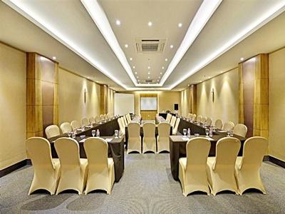 Grand Tjokro Hotel 4*