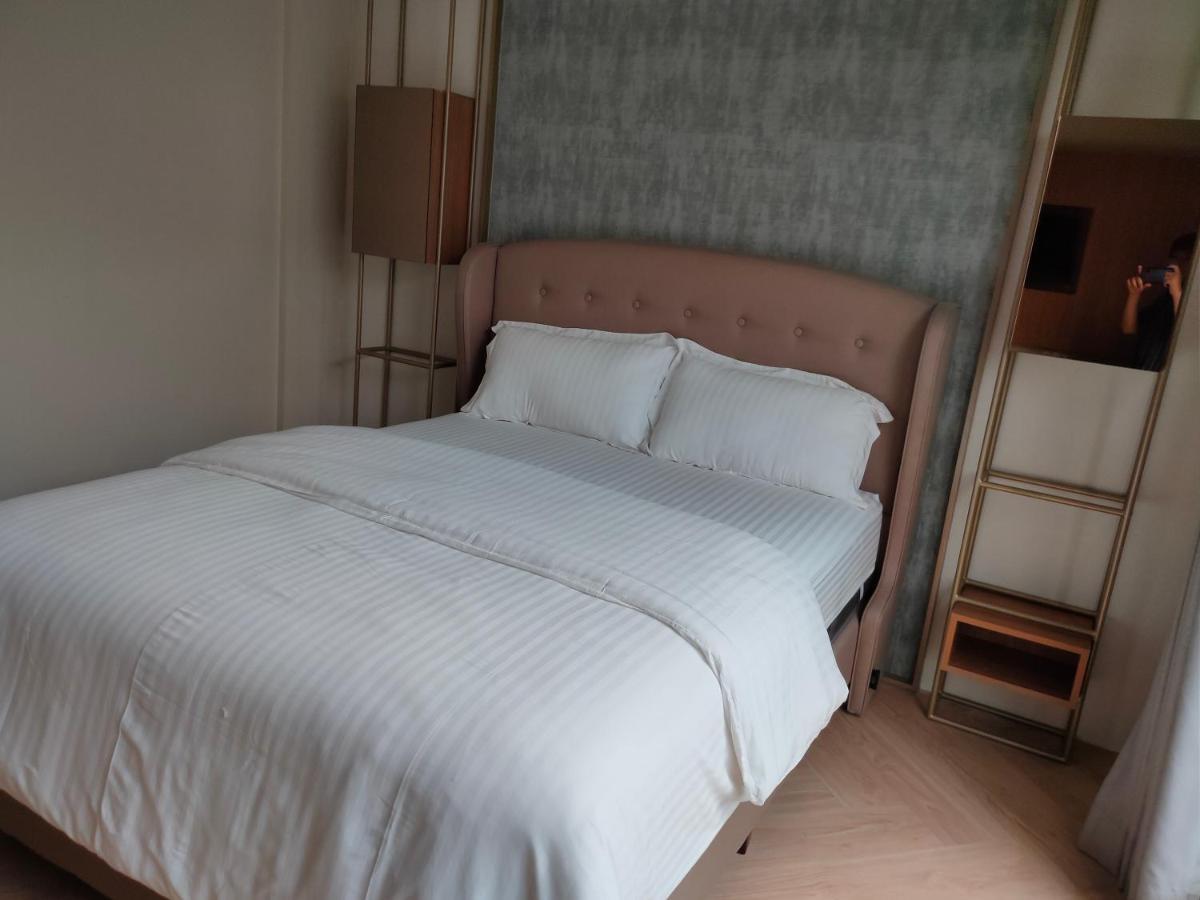 Hotel Adotel Jakarta