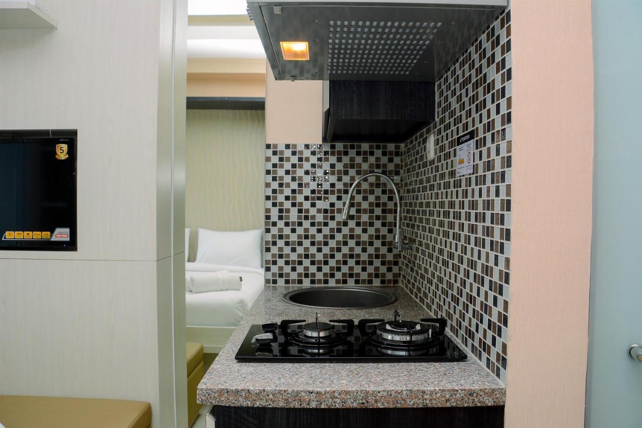Comfy Pramuka With View By Travelio Apartment