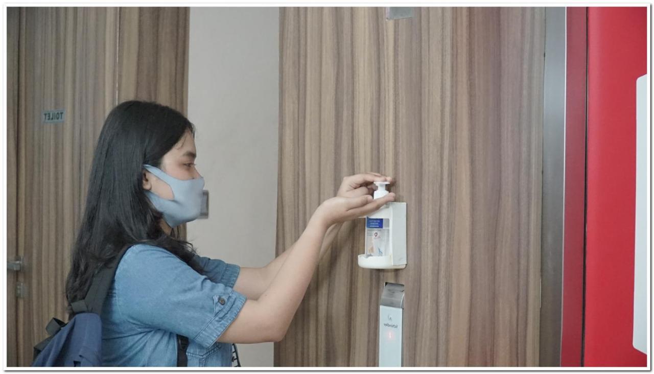 Gasthuis Reddoorz Syariah Premium At Cilandak Timur 2 4*