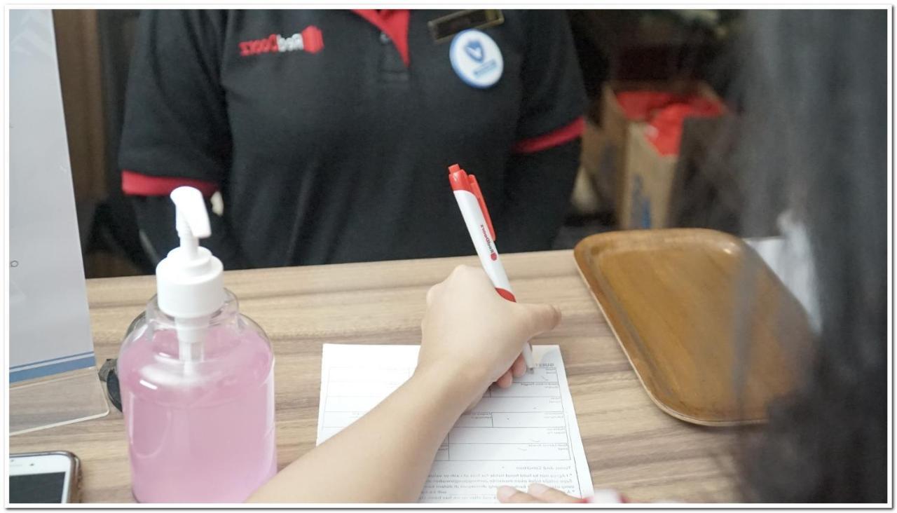 Reddoorz Near Dharmawangsa Square 3*