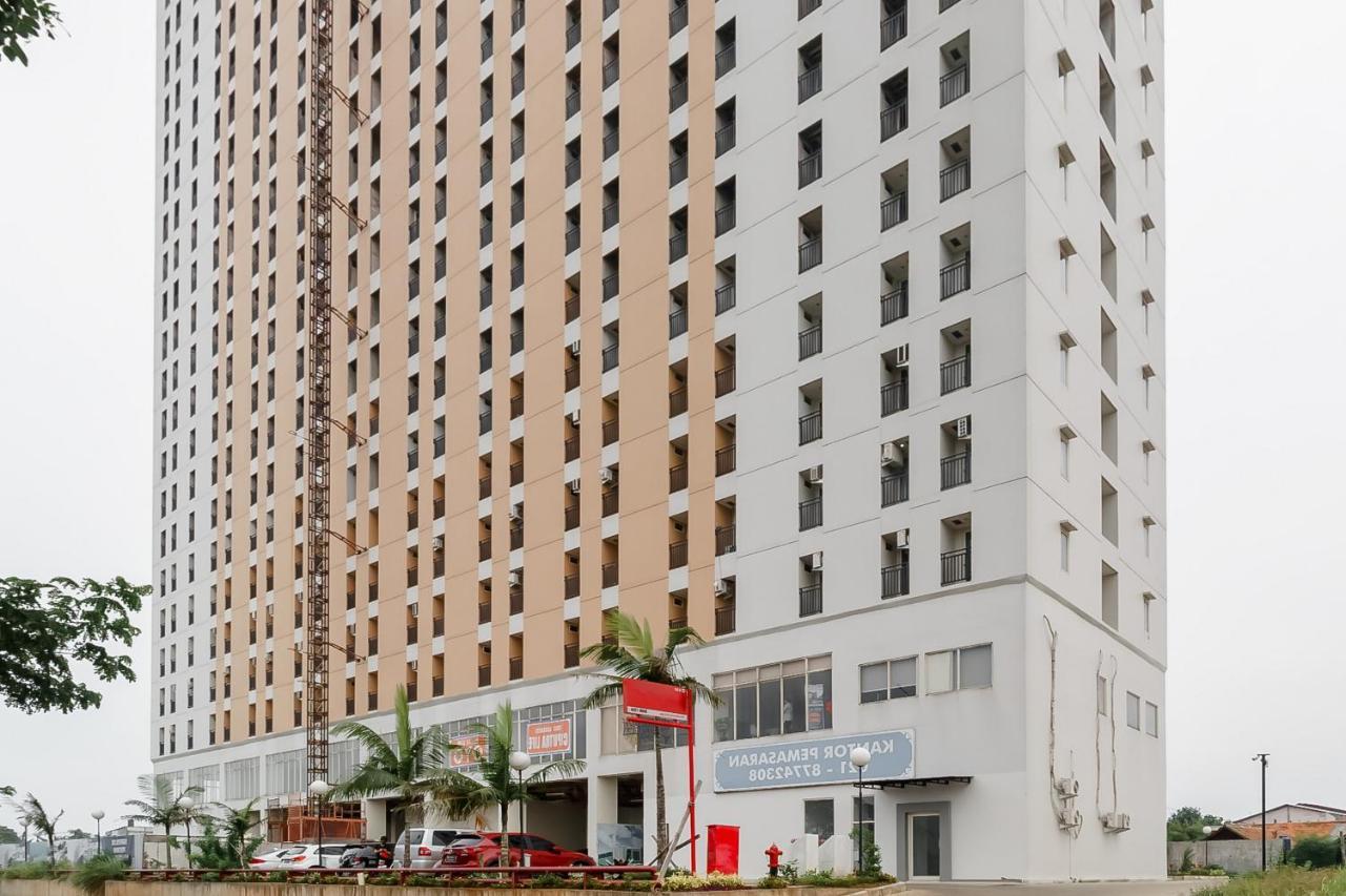 Redliving Green Lake View Cimanggis - Win Apartment Jakarta