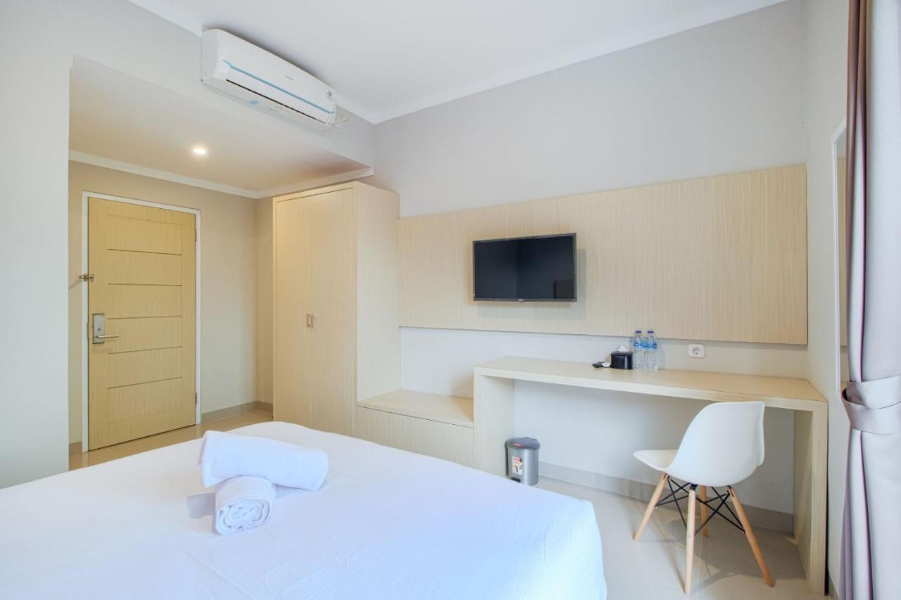 Guest house De 80's Labu Jakarta