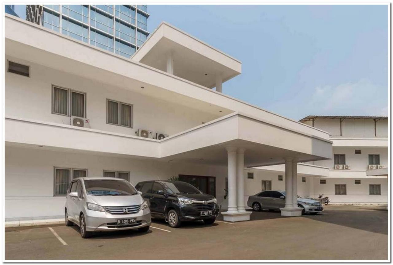 Satria Mandala Redpartner Hotel Jakarta