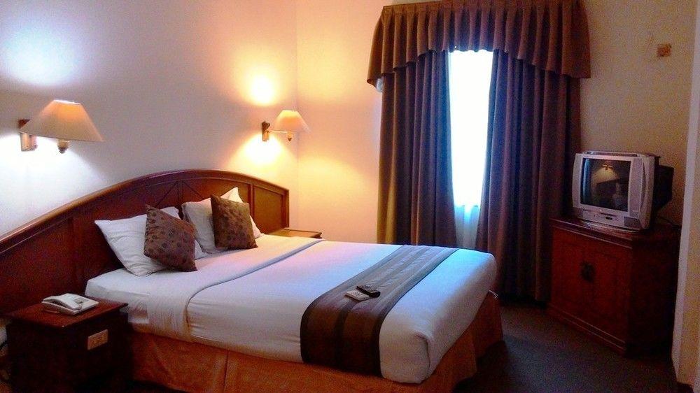 Mega Matra Hotel 2*