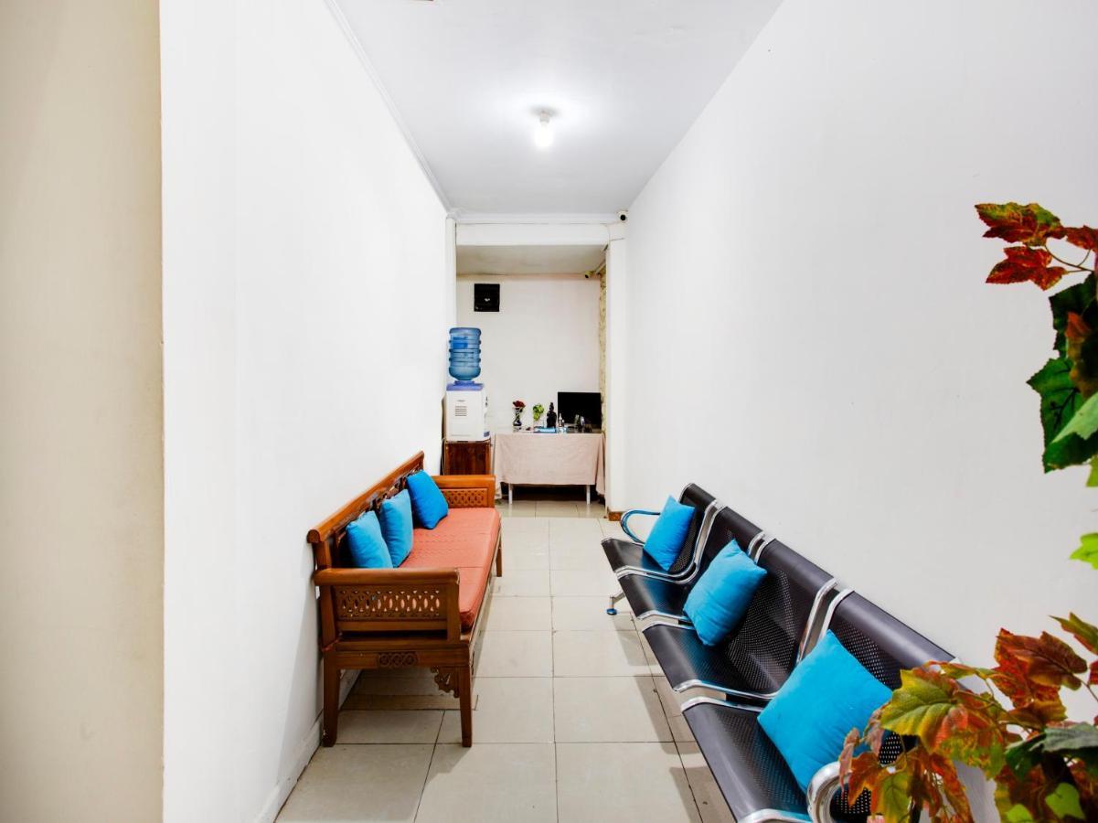 Hotel Oyo 3725 Sisca Jakarta