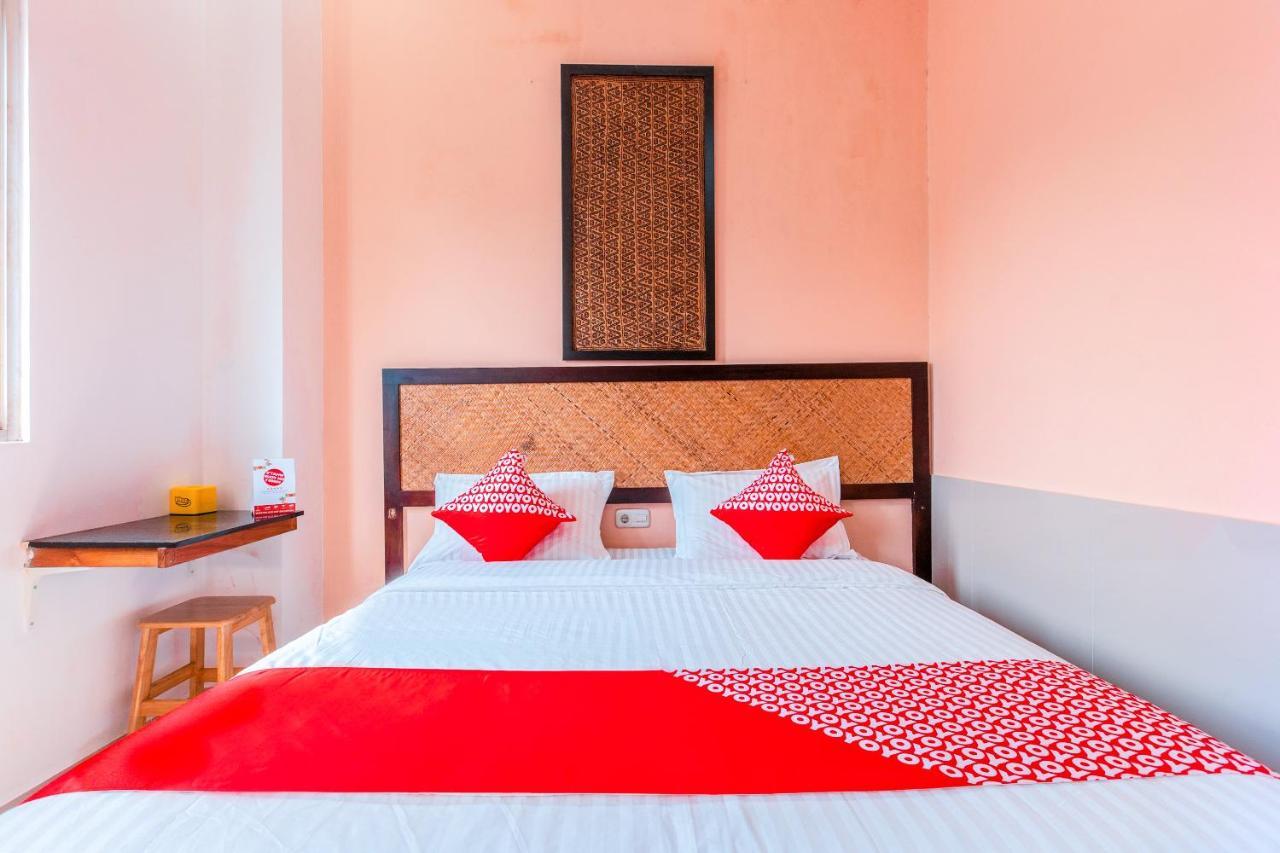Hotel Oyo 1229 Dc Pramuka