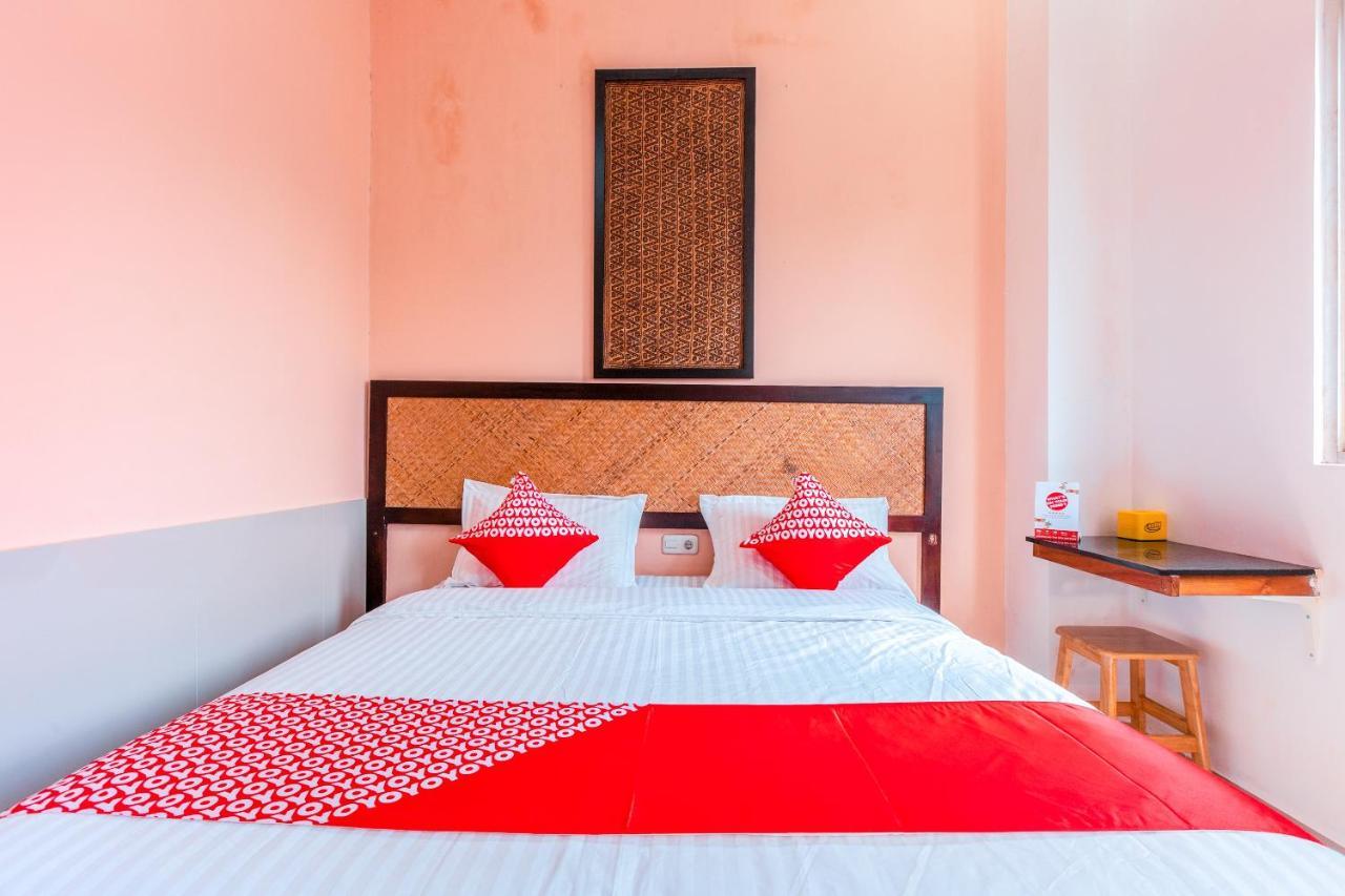 Hotel Oyo 1229 Dc Pramuka