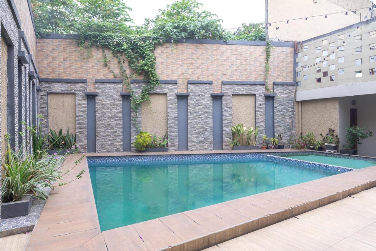 Oyo 1421 Kasmaran Syariah Hotel Jakarta
