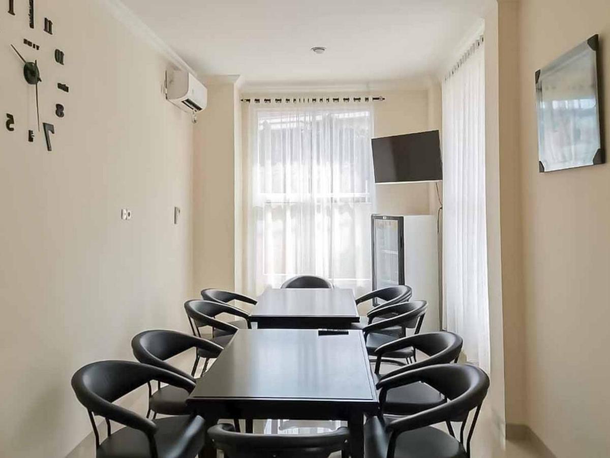 Talenta Mitra Reddoorz 2* Jakarta