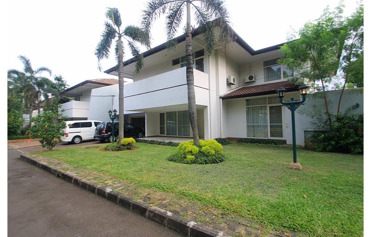 Villa Siaga Raya 77 Pejaten By Aparian Jakarta