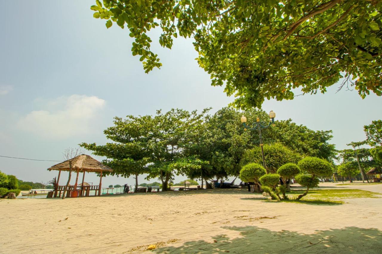 Guerilla Dive Pulau Pari Hotel Jakarta