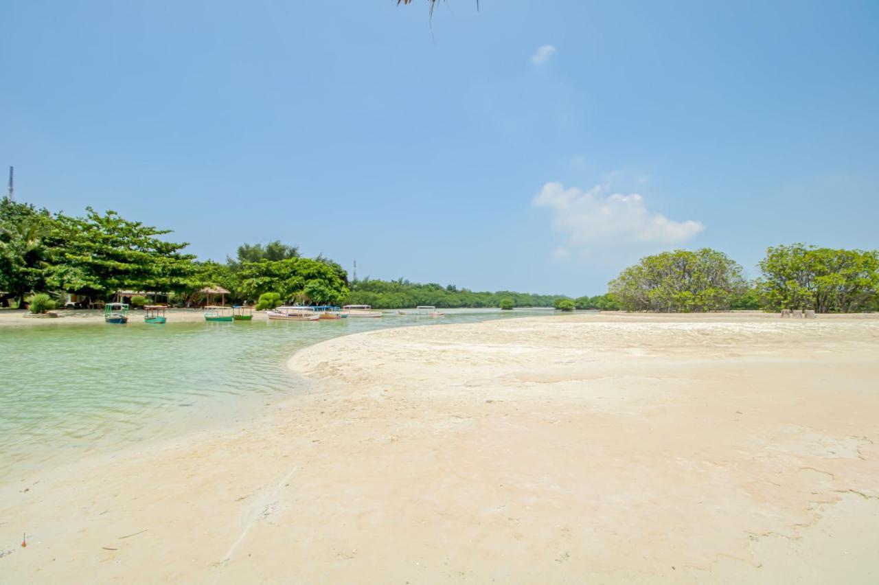 Guerilla Dive Pulau Pari Hotel *