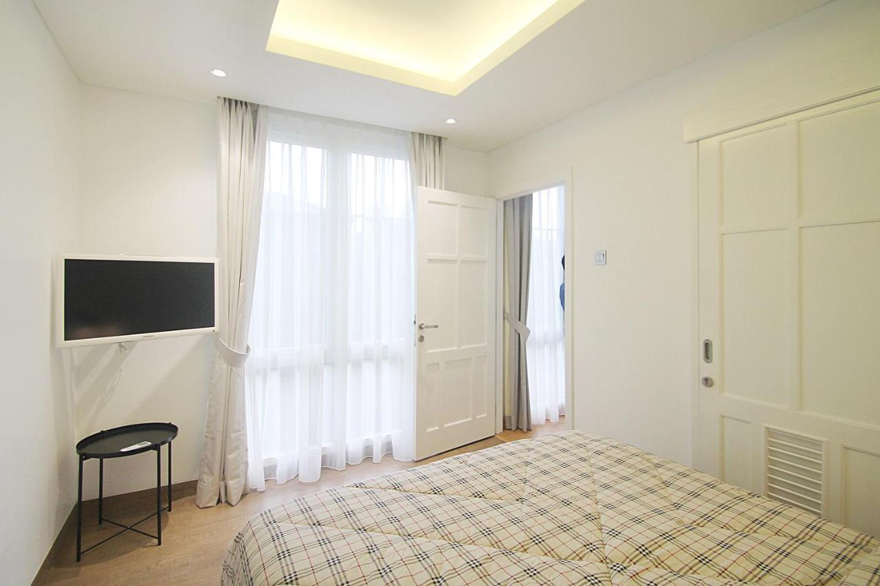 1 At Cik Ditiro By Aparian Apartment