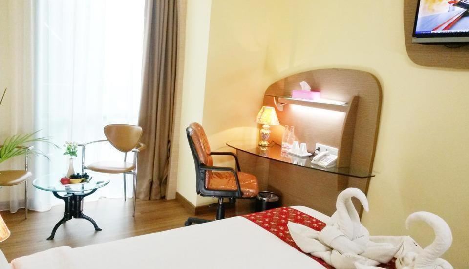 Hotel Business Tomang 3*