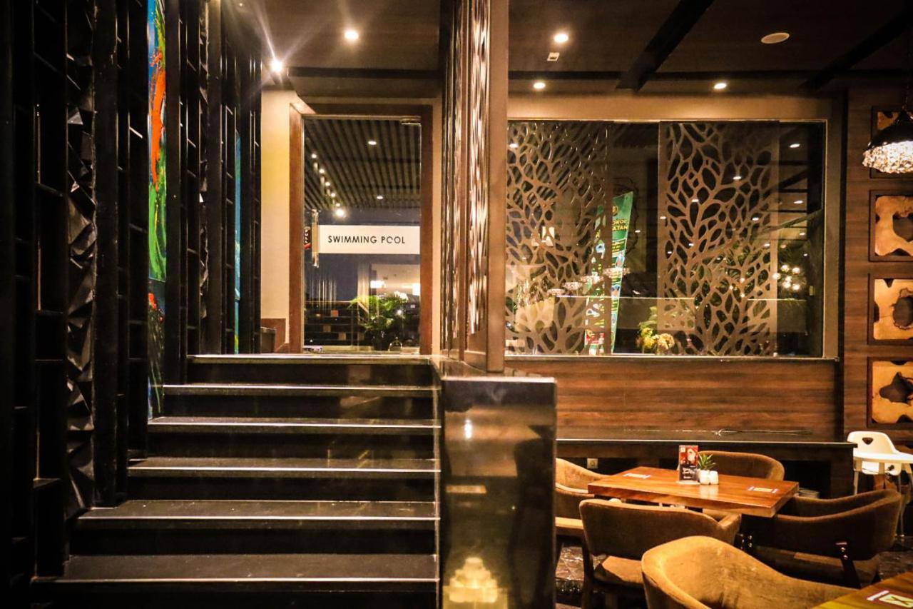 Sotis Kemang, Hotel Jakarta