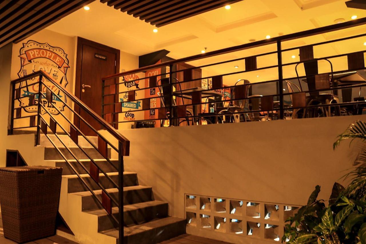 Sotis Kemang, Jakarta