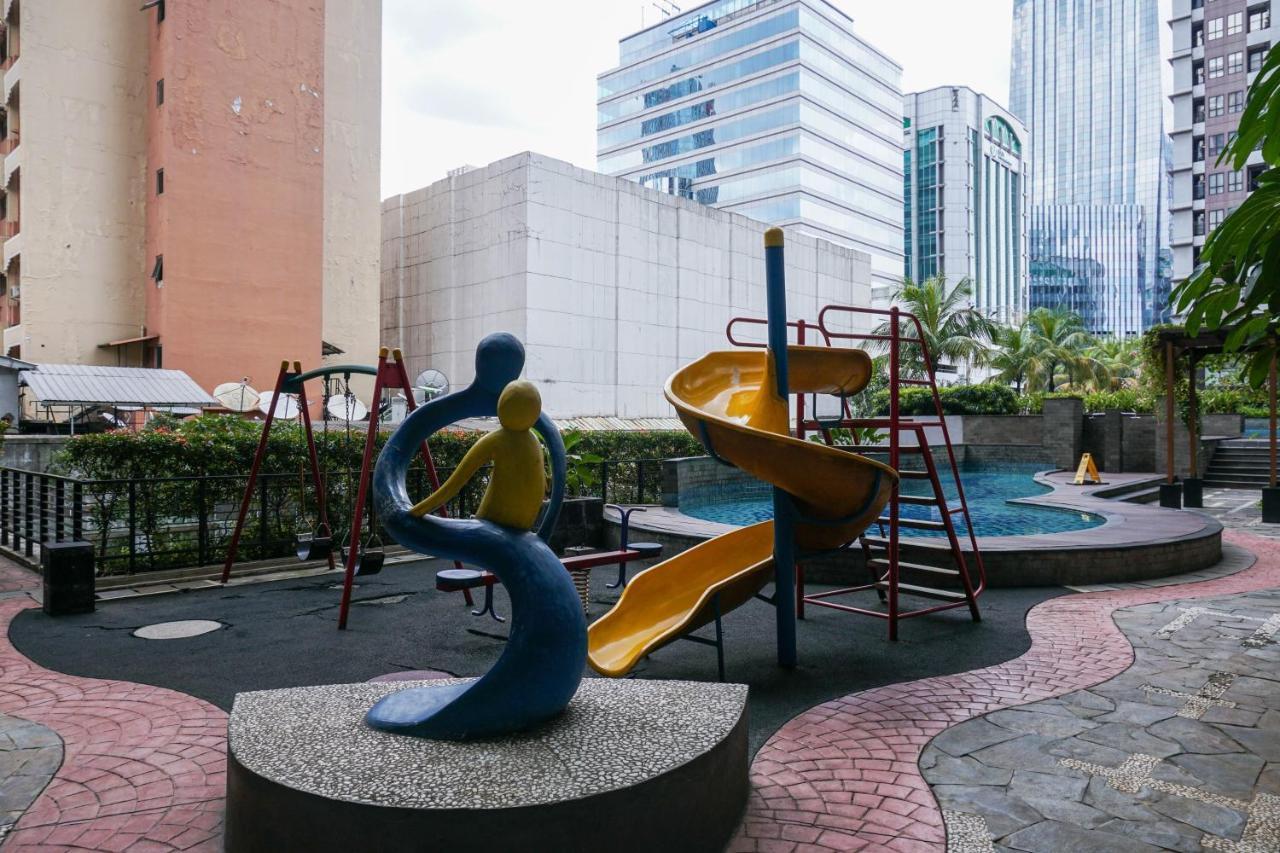 Modern Style 2br At Tamansari Semanggi By Travelio Jakarta