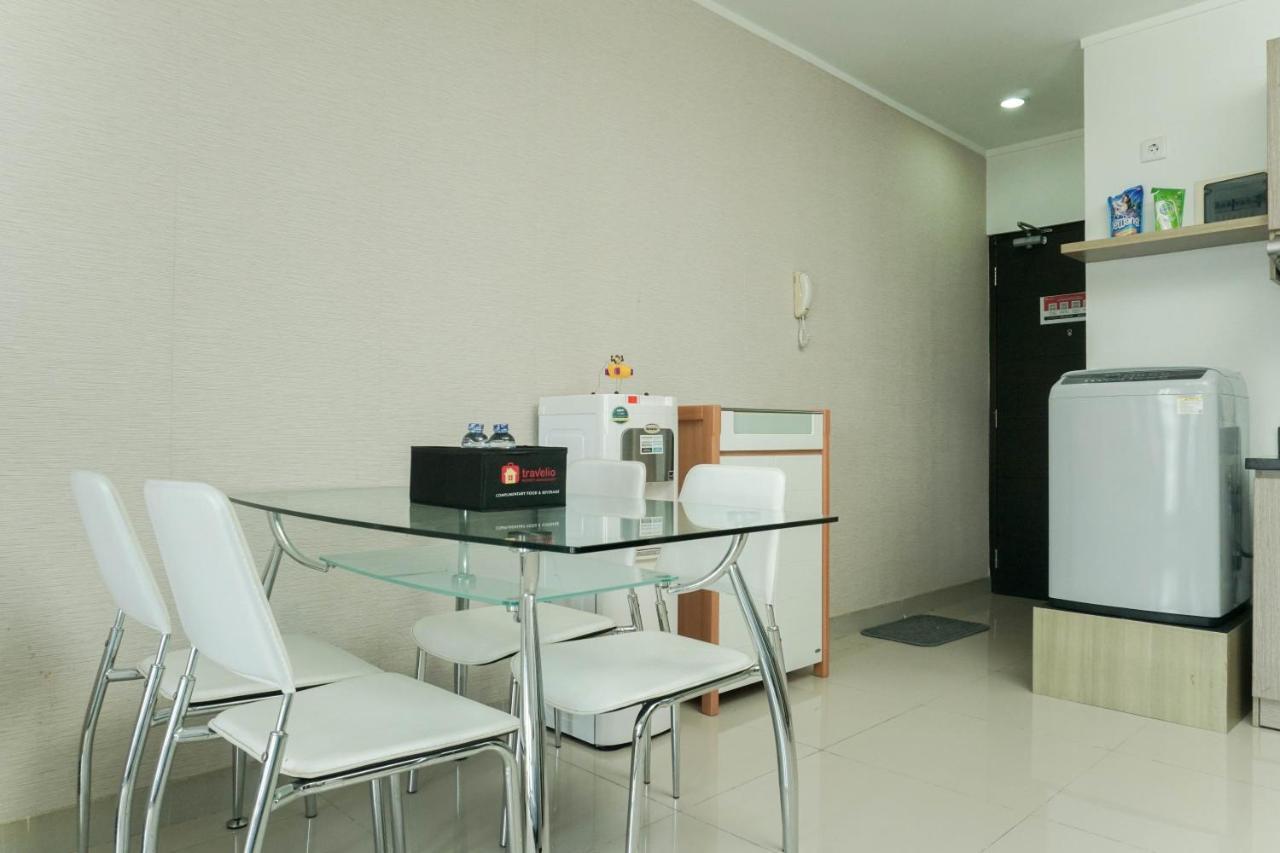 Modern Style 2br At Tamansari Semanggi By Travelio
