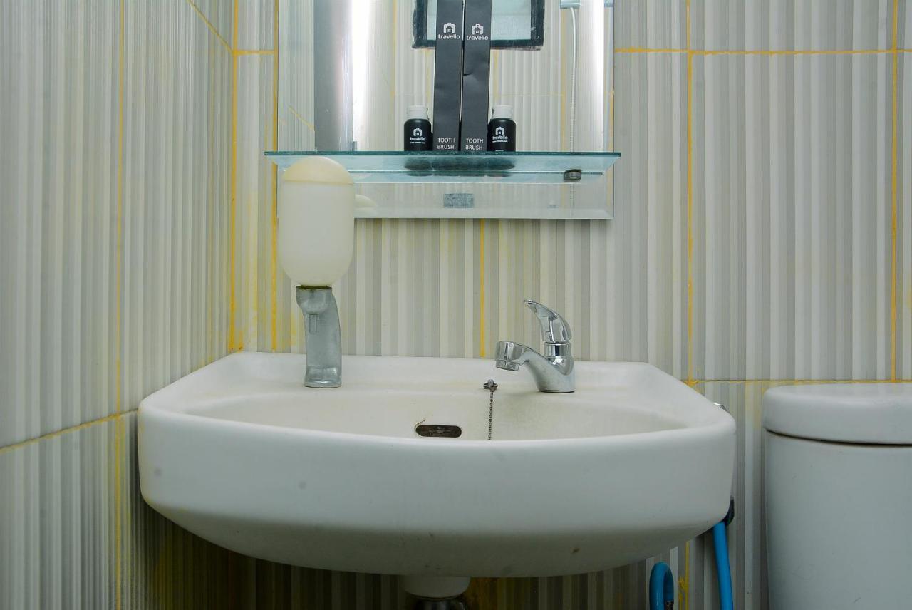 Apartment Cozy And Minimalist Kebagusan 2br By Travelio Jakarta