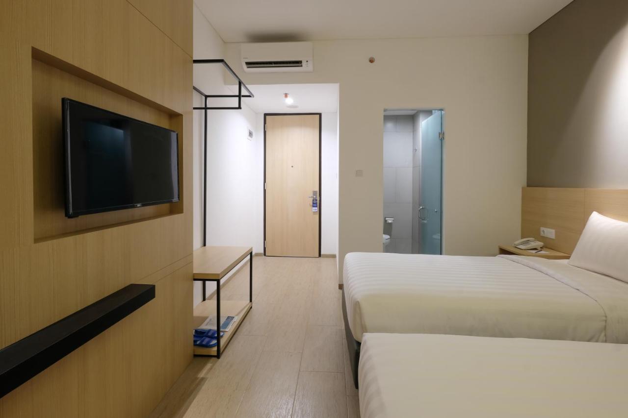 Hotel 88 Blok M By Wh Jakarta