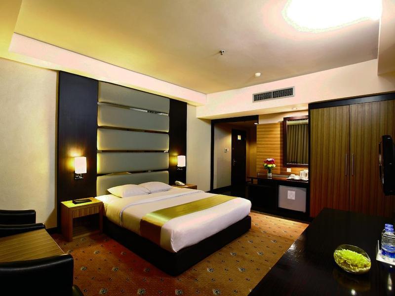 Orchardz Jayakarta Hotel