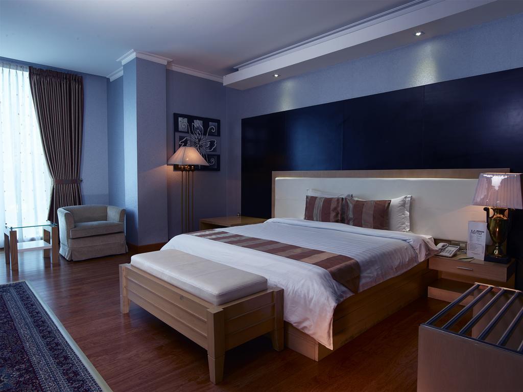 Sahati Hotel 3*