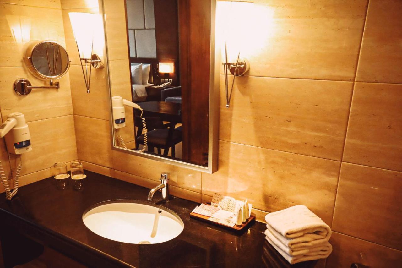 Sotis Kemang, Hotel Jakarta