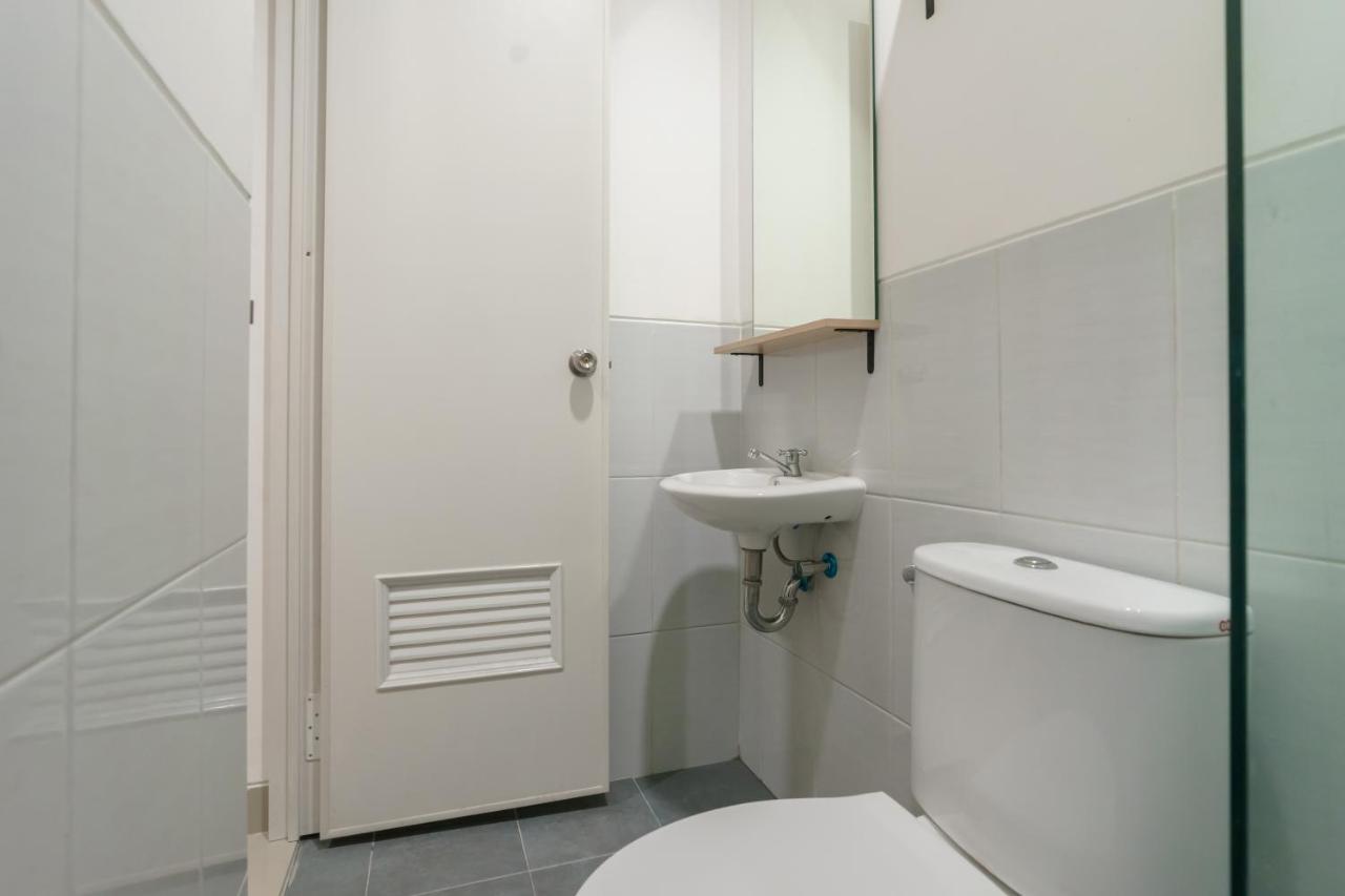 Reddoorz Near Seasons Mall 3 Hotel Jakarta