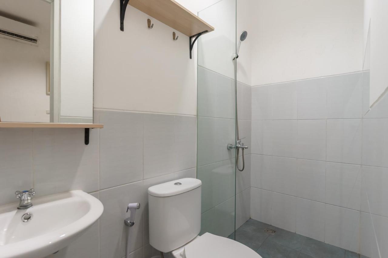 Hotel Reddoorz Near Seasons Mall 3 Jakarta