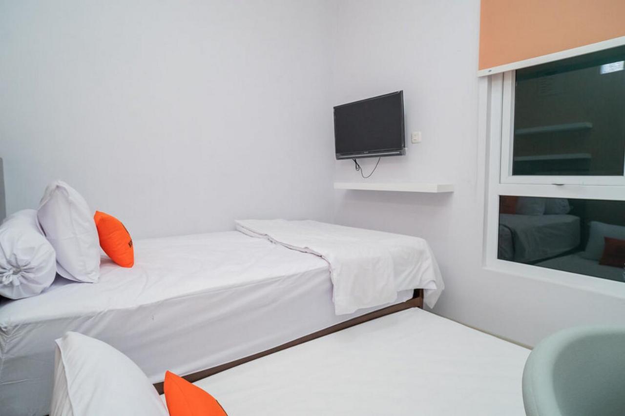 Koolkost Syariah At Jl Danau Towuti Benhil - Minimum 30 Nights 2*