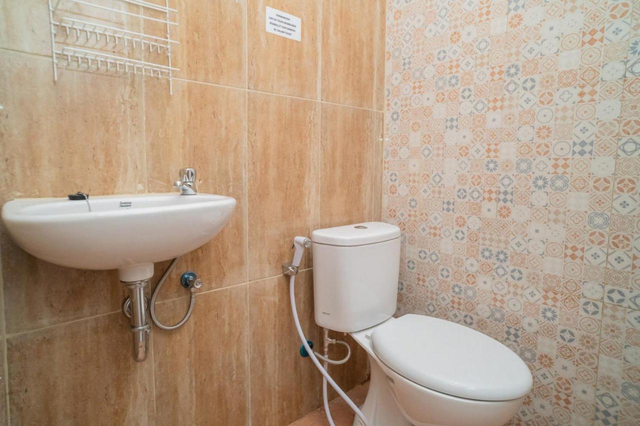 Hotel Koolkost Syariah At Jl Danau Towuti Benhil - Minimum 30 Nights 2*