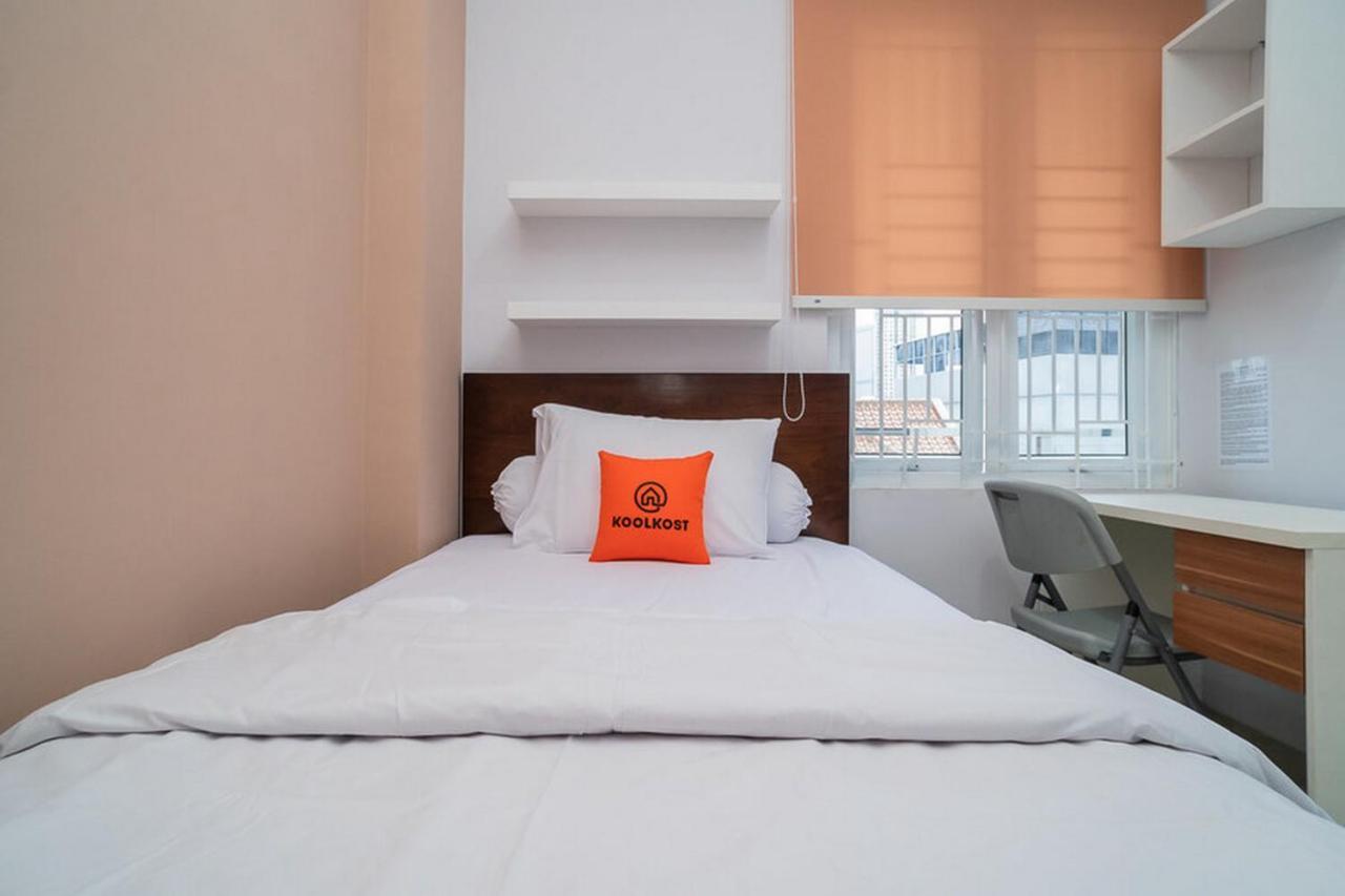 Koolkost Syariah At Jl Danau Towuti Benhil - Minimum 30 Nights Hotel 2*