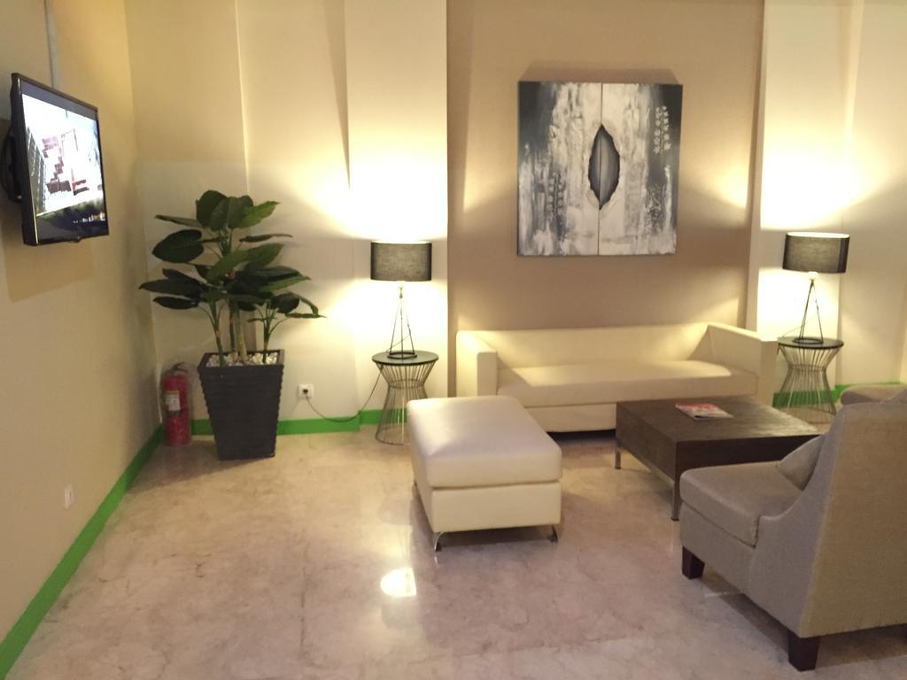 Whiz Prime Kelapa Gading Hotel 3*