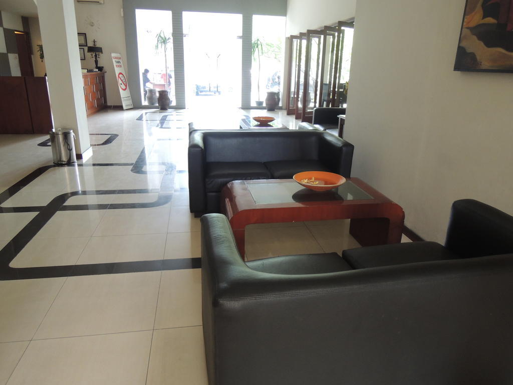 N Hotel *