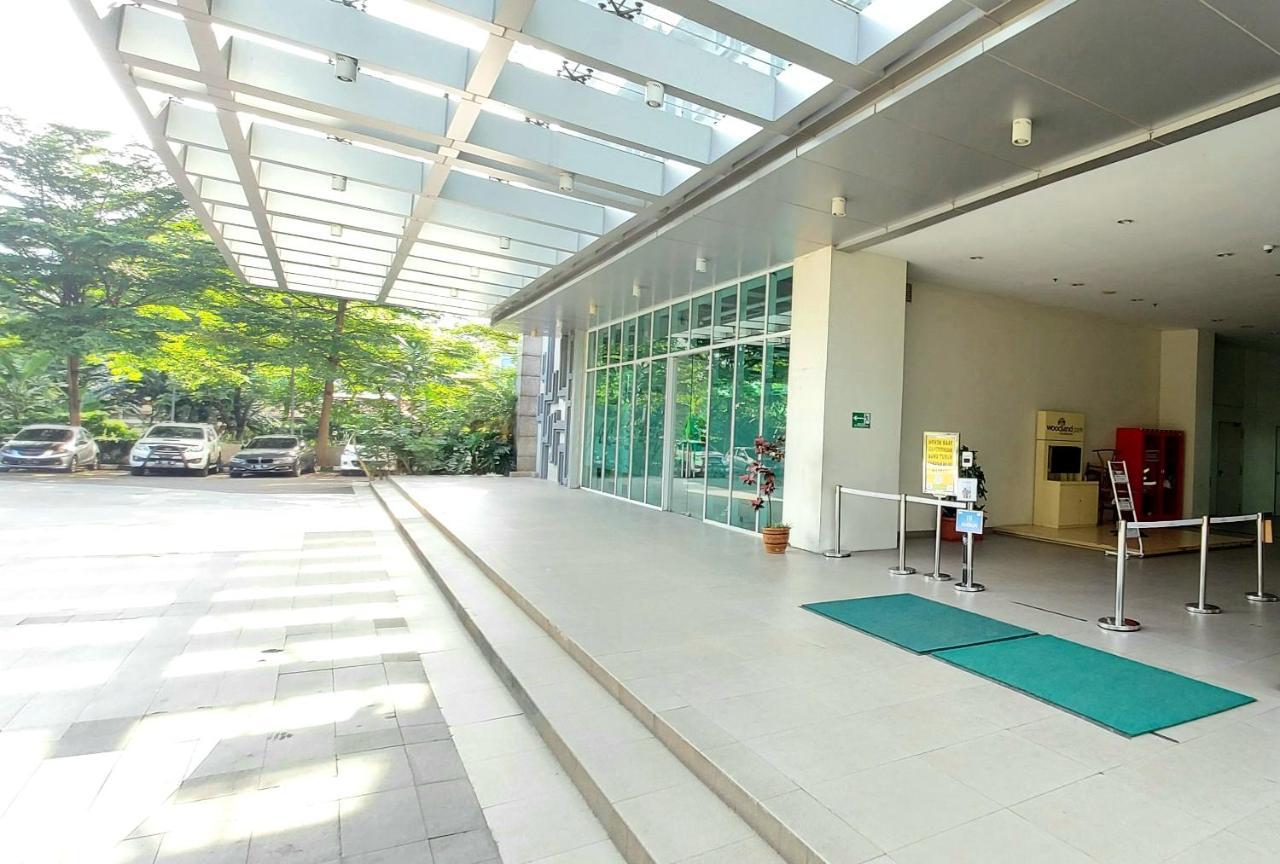 Apartment Woodland Park Residence-relaxed And Friendly Jakarta