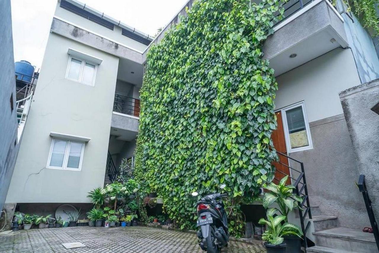 Koolkost Near Pasar Slipi Jaya Hotel 2*