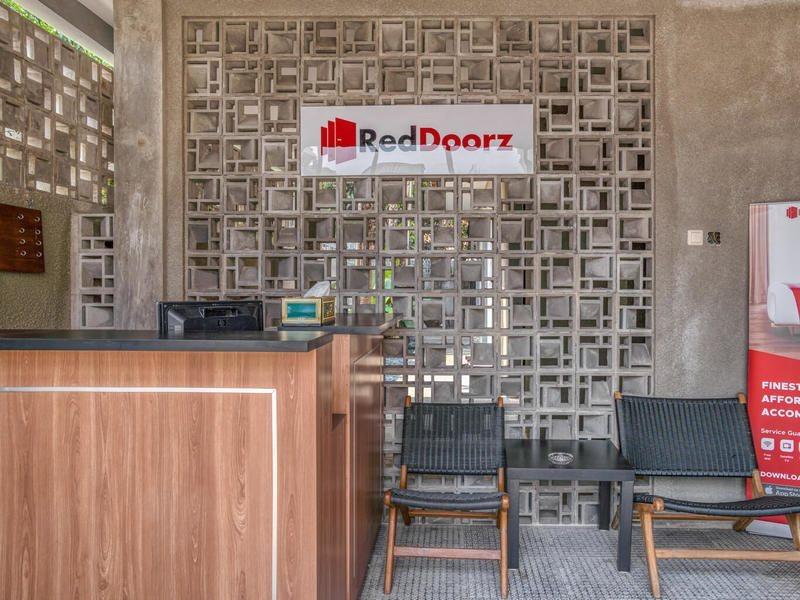 Gasthuis Reddoorz Syariah Premium At Cilandak Timur 2 4*