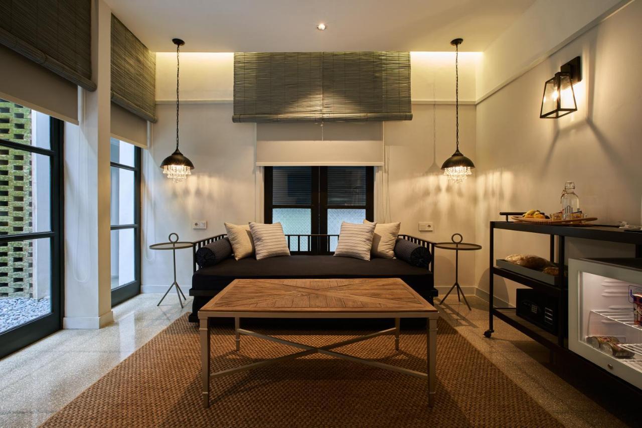 Lamandau House Hotel