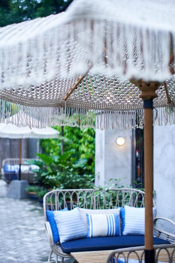 Lamandau House Hotel *