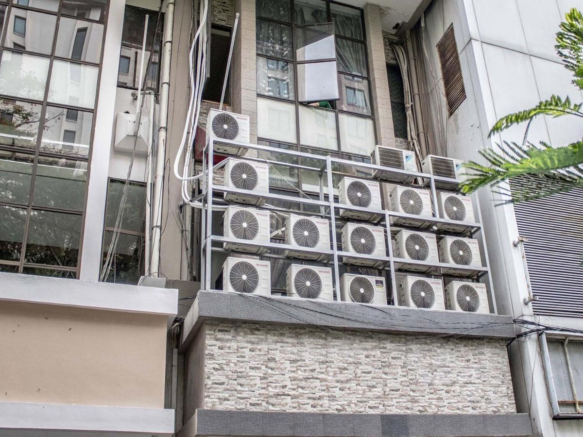 Atap Merah Residence * Jakarta