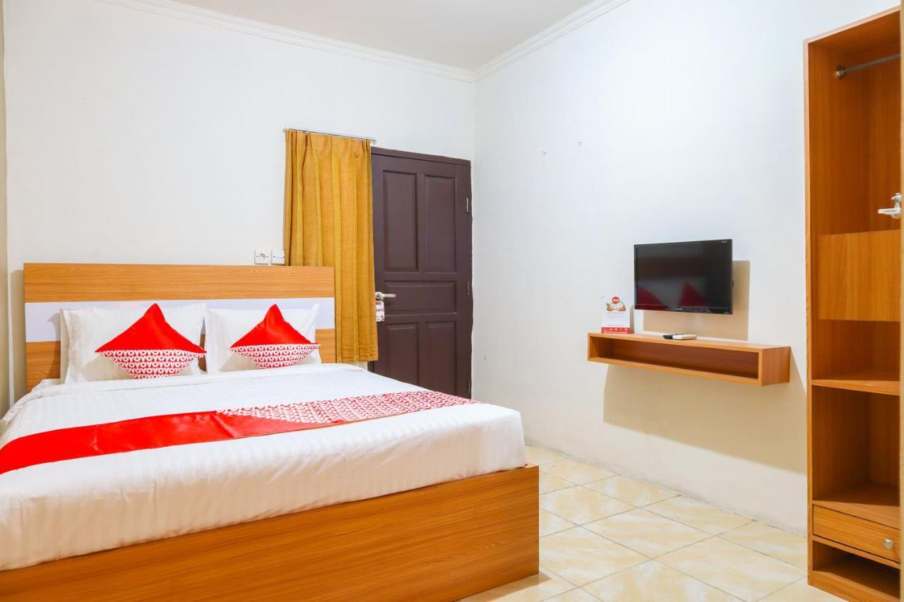 Oyo 2547 Assirot Hotel Jakarta